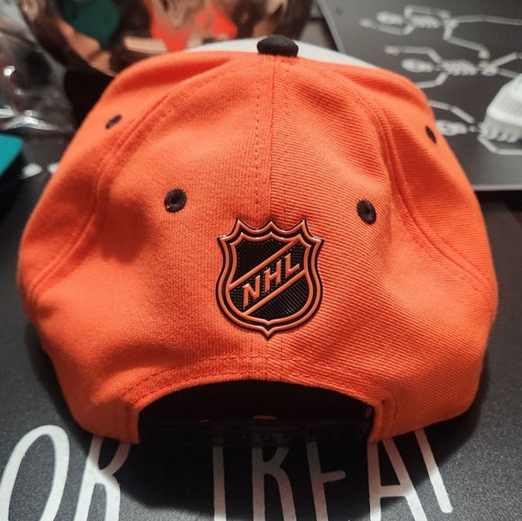 FANATICS SNAP BACK ANAHEIM DUCKS HAT NEW - Picture 2 of 2
